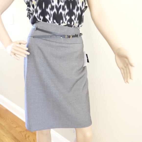 NWT Liz Claiborne Career Skirt with Belt Size 4 - Picture 1 of 6